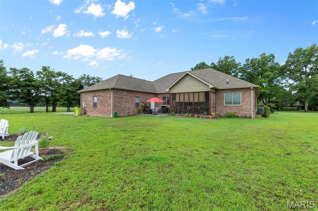 243 N Ridge Road, Sikeston, MO 63801