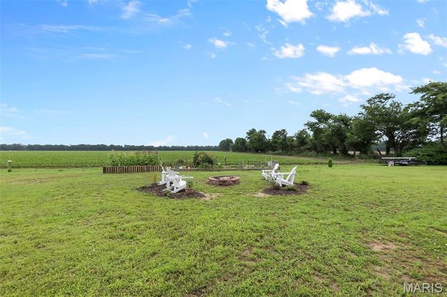 243 N Ridge Road, Sikeston, MO 63801