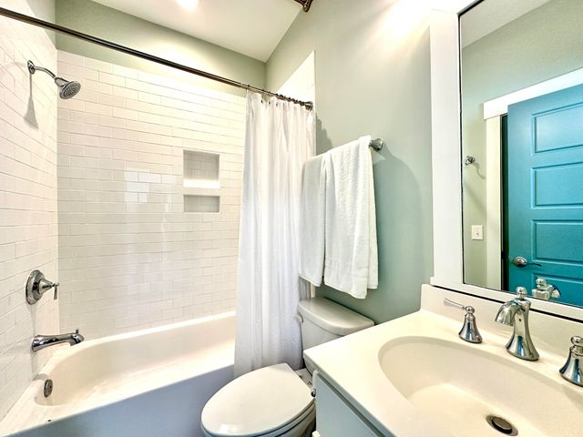 962 Key Colony Court, Mount Pleasant, SC 29464