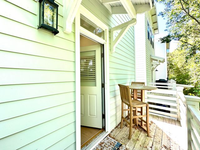 962 Key Colony Court, Mount Pleasant, SC 29464