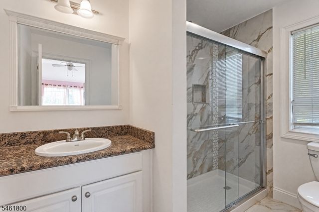 4 Conklin Dr, Clifton City, NJ 07013