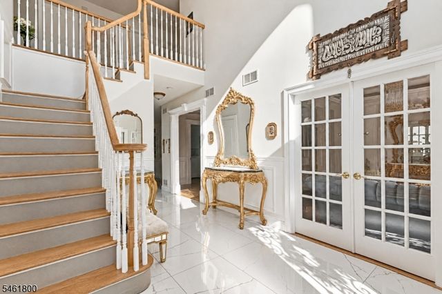 4 Conklin Dr, Clifton City, NJ 07013