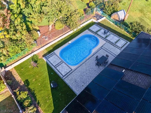 4 Conklin Dr, Clifton City, NJ 07013