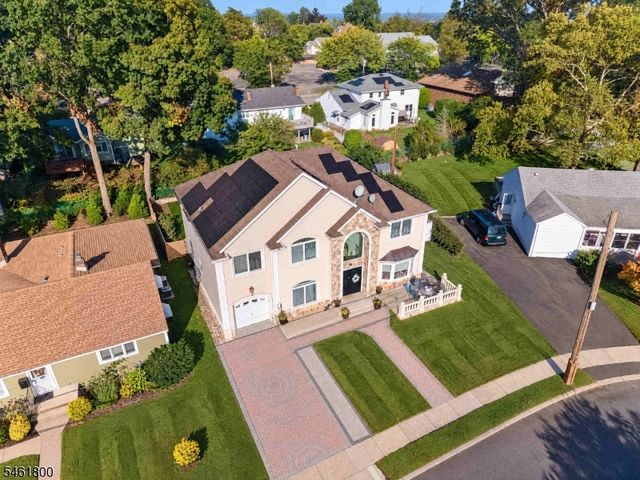 4 Conklin Dr, Clifton City, NJ 07013