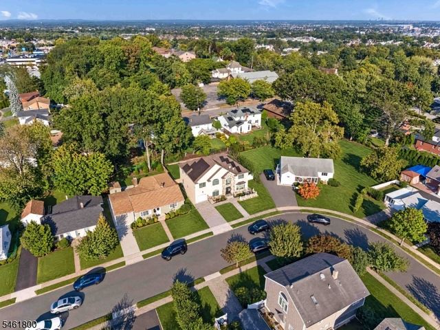 4 Conklin Dr, Clifton City, NJ 07013