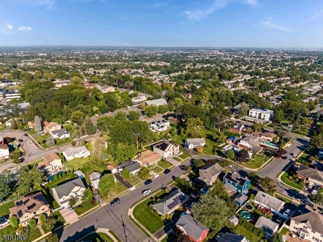 4 Conklin Dr, Clifton City, NJ 07013