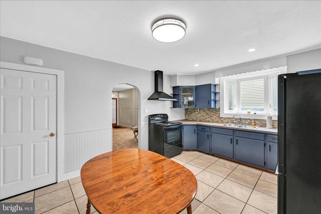 319 W RIDGE ST, Lansford, PA 18232