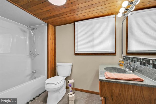 319 W RIDGE ST, Lansford, PA 18232