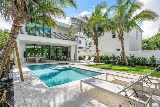 721 Lake Avenue N, Delray Beach, FL 33483