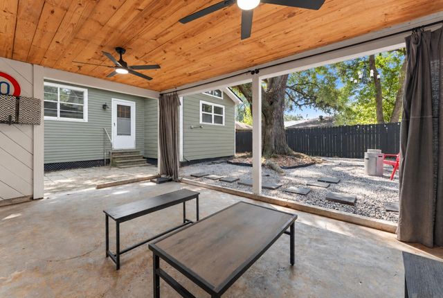 529 Centenary Dr, Baton Rouge, LA 70808