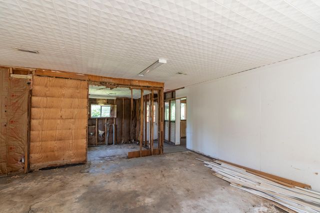 127 Summitt Street, Rossville, GA 30741