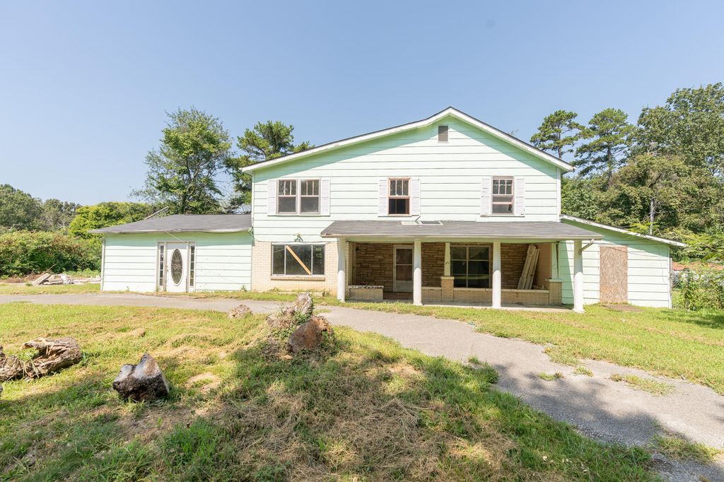 127 Summitt Street, Rossville, GA 30741