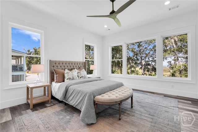 97 Cubbage Island Drive, Richmond Hill, GA 31324