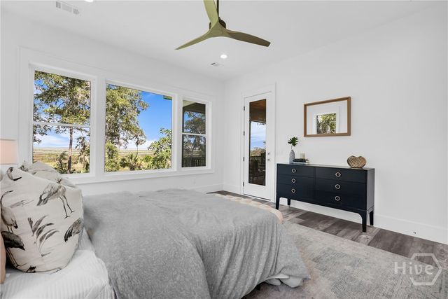 97 Cubbage Island Drive, Richmond Hill, GA 31324