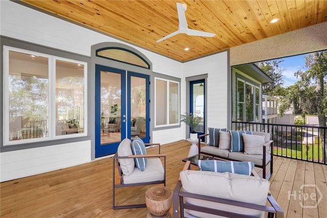 97 Cubbage Island Drive, Richmond Hill, GA 31324