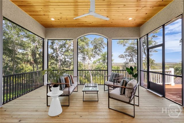 97 Cubbage Island Drive, Richmond Hill, GA 31324