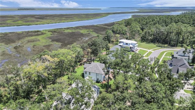 97 Cubbage Island Drive, Richmond Hill, GA 31324