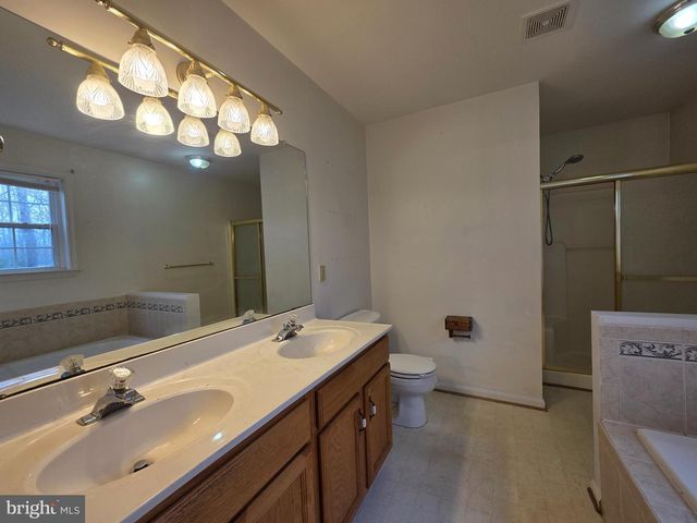 12106 LONG WOLF LN, Lusby, MD 20657