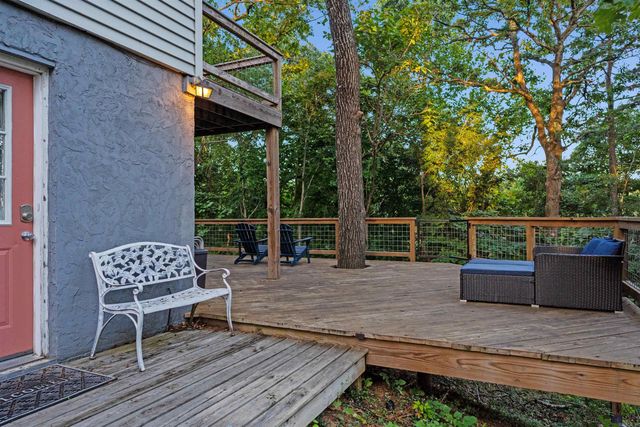 8210 Chestnut Drive, Rogers, AR 72756