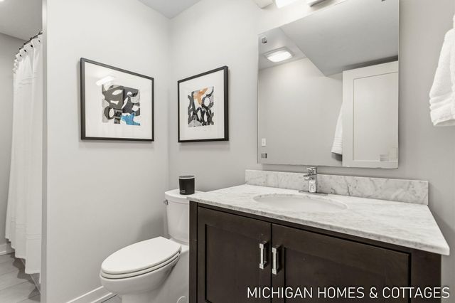 6700 Ratcliff Drive, Holland, MI 49423