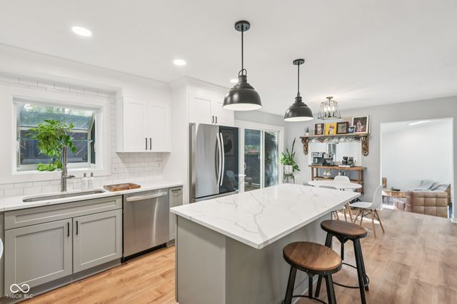 9052 Ripon Court, Indianapolis, IN 46268