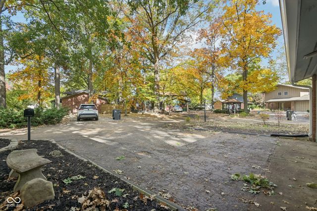 9052 Ripon Court, Indianapolis, IN 46268