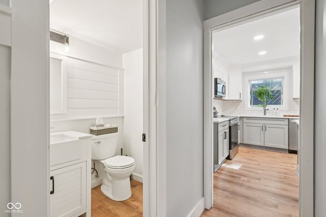 9052 Ripon Court, Indianapolis, IN 46268