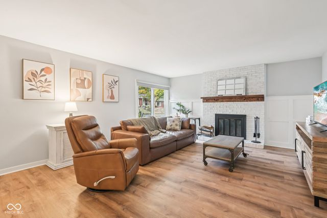 9052 Ripon Court, Indianapolis, IN 46268