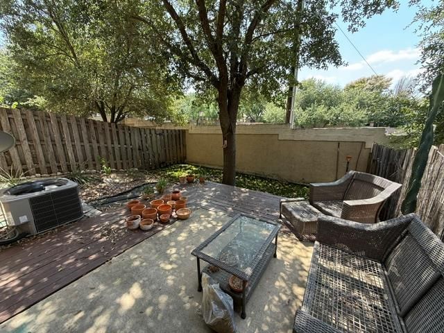 3300 Forest Creek DR 27, Round Rock, TX 78664