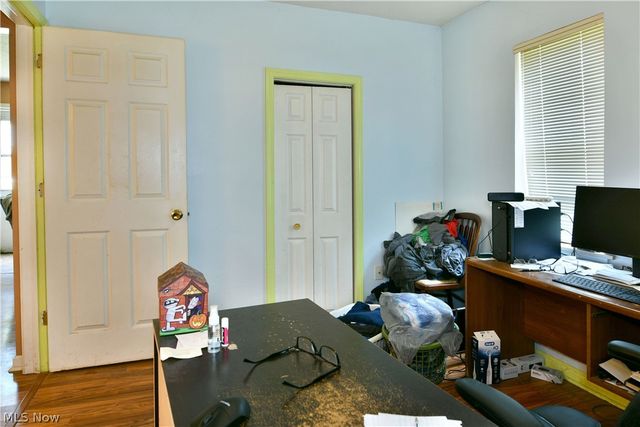 906 Elizabeth Court, Cuyahoga Falls, OH 44221