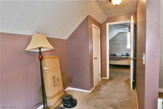 906 Elizabeth Court, Cuyahoga Falls, OH 44221