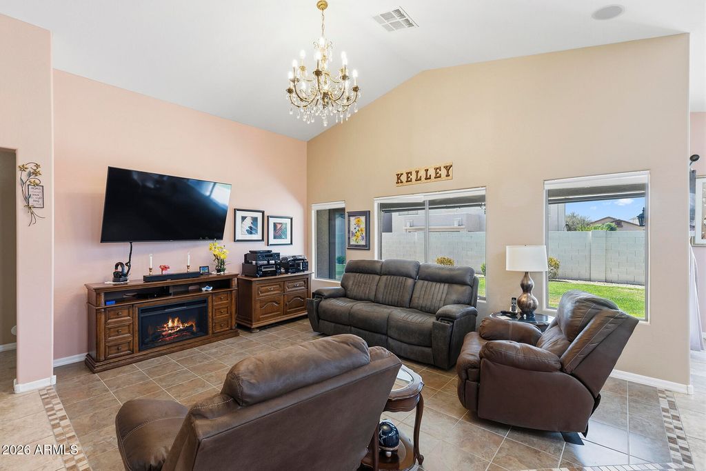 629 W DESERT VALLEY Drive, San Tan Valley, AZ 85143 — photo 3