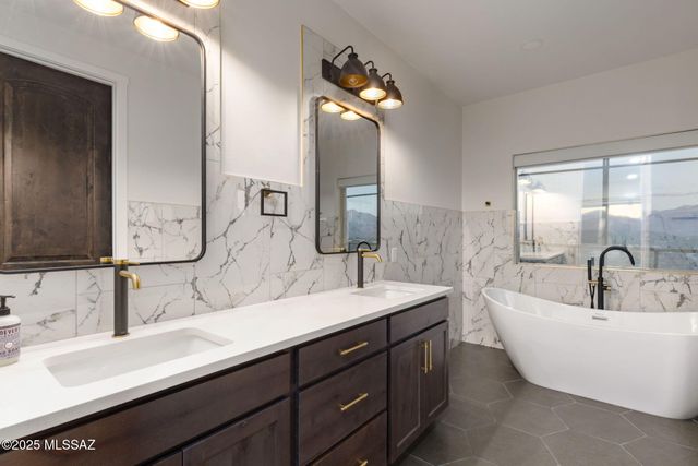 14192 N Gecko Canyon Trail, Tucson, AZ 85755