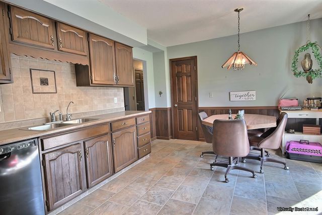 1406 E Gump Road, Fort Wayne, IN 46845
