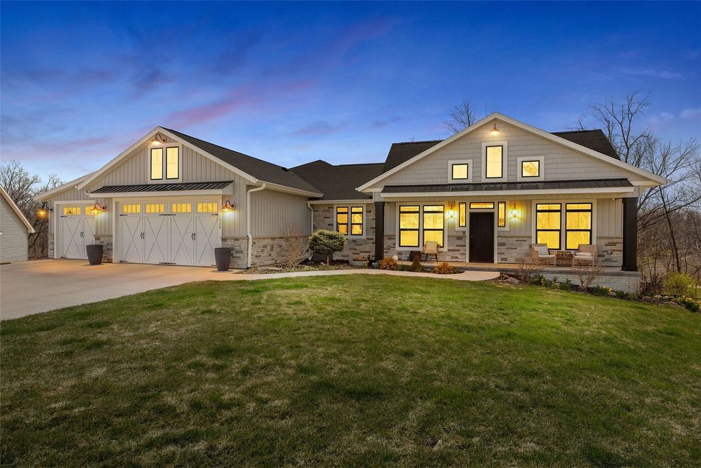 1908 Pippin Hill Ct NW, Cedar Rapids, IA 52405