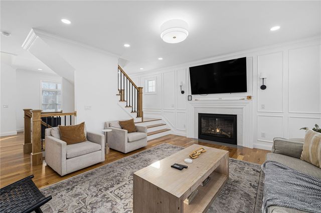 5 Lacey Court, Smithfield, RI 02917