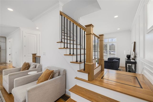 5 Lacey Court, Smithfield, RI 02917