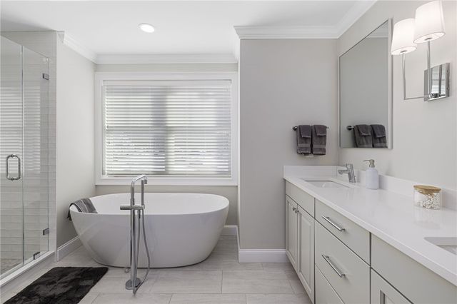 5 Lacey Court, Smithfield, RI 02917