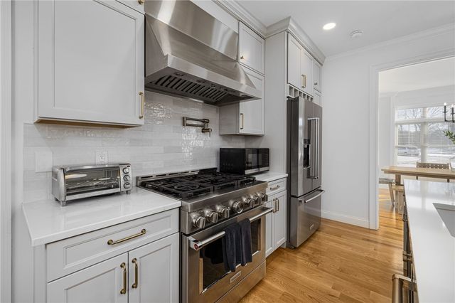 5 Lacey Court, Smithfield, RI 02917