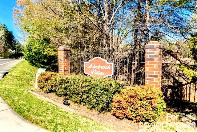 126 Joshua Case Court, Fort Mill, SC 29715