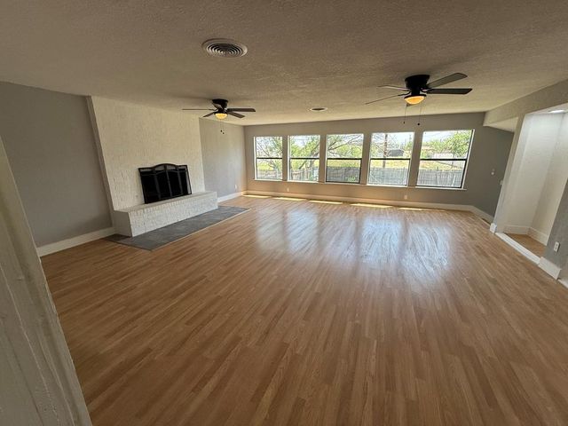 1405 S Nolan St, Big Spring, TX 79720