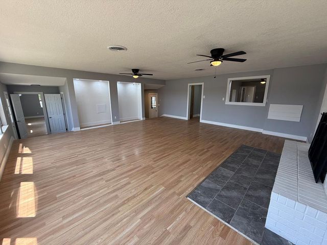 1405 S Nolan St, Big Spring, TX 79720