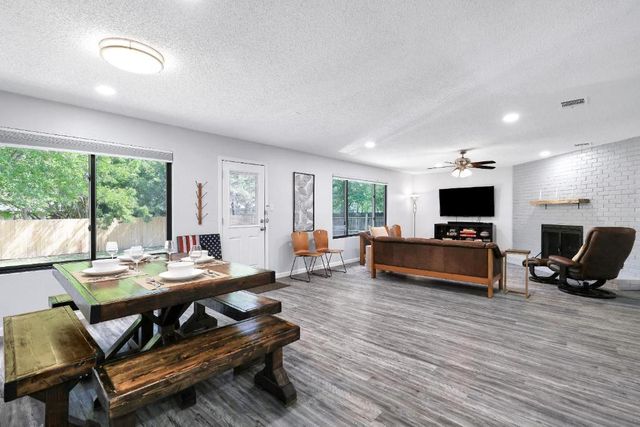 6807 Skynook DR, Austin, TX 78745