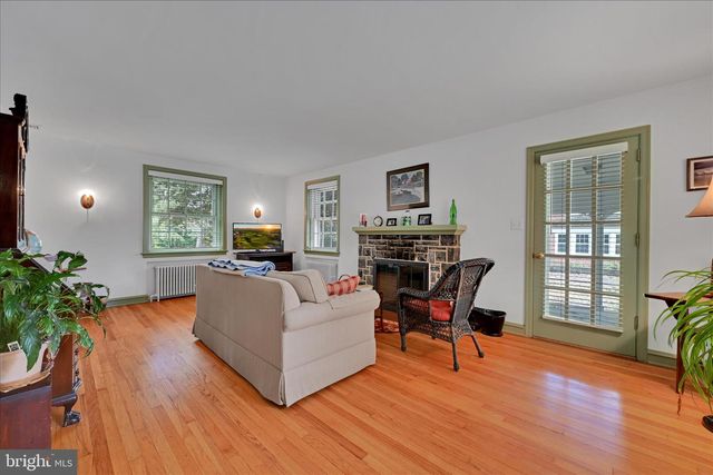 2341 COLUMBIA AVE, Lancaster, PA 17603