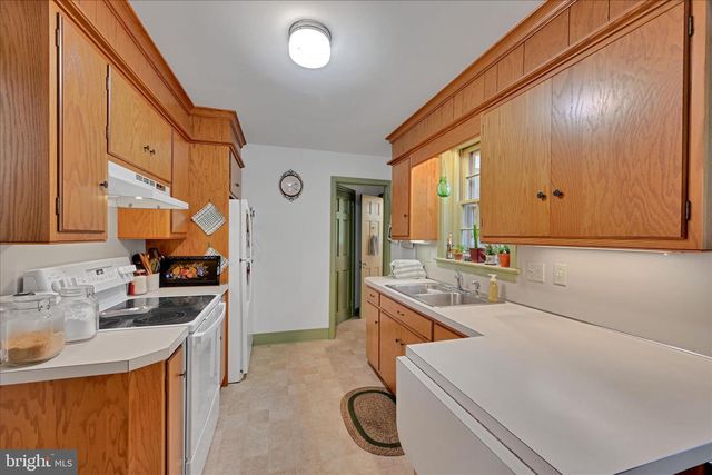 2341 COLUMBIA AVE, Lancaster, PA 17603