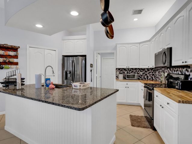 4932 122nd Drive N, Royal Palm Beach, FL 33411