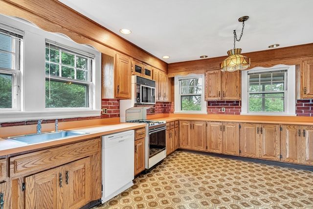 61 Washington, Belmont, MA 02478