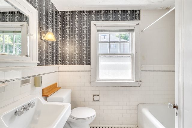 61 Washington, Belmont, MA 02478