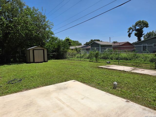 154 FELTON DR, San Antonio, TX 78226