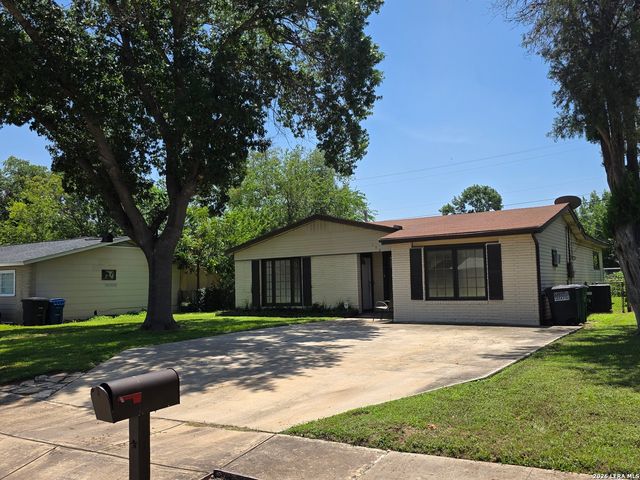 154 FELTON DR, San Antonio, TX 78226